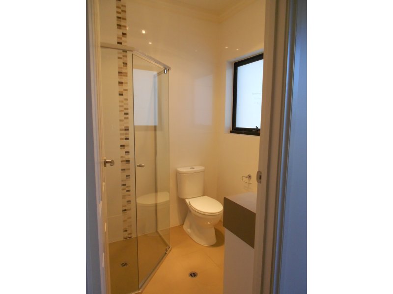 13D Radnor Avenue, ROSTREVOR — image 4