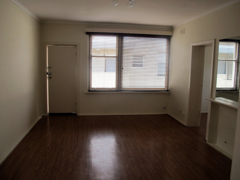 7/2B Pier Street, GLENELG — image 5