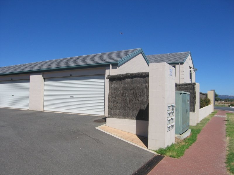 122 Folland Avenue, NORTHGATE — image 2