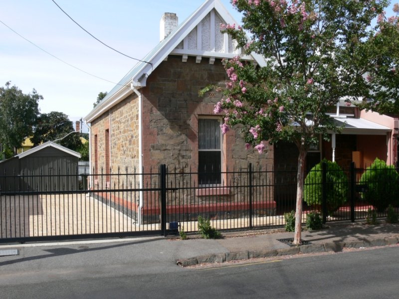 18 John Street, EASTWOOD — image 1