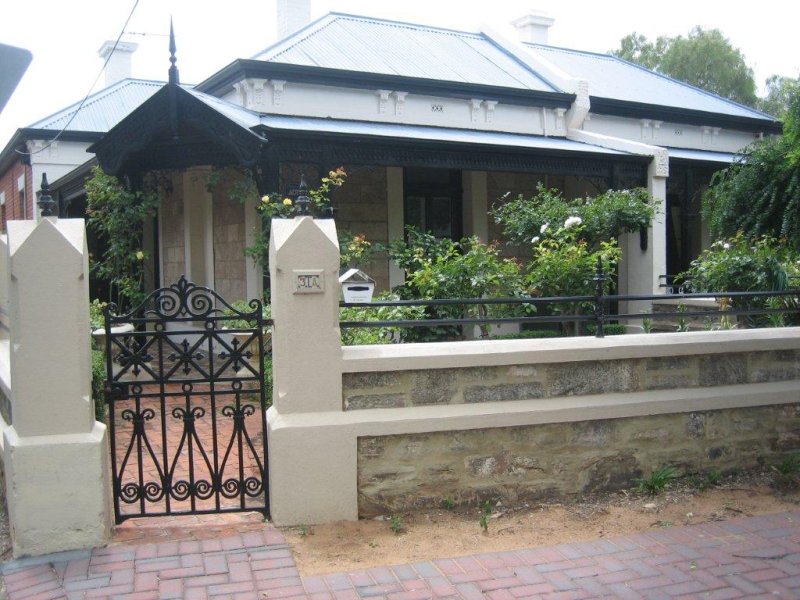 3A Marlborough, COLLEGE PARK — image 1