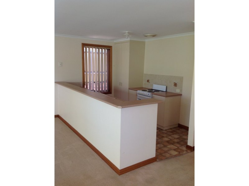 2/431 Yatala Vale Road, SURREY DOWNS — image 8