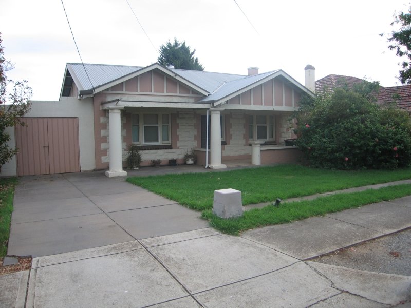 10 Sherriff, UNDERDALE — image 1