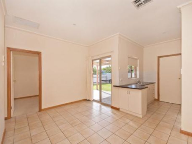 20A Orlando Avenue, HAMPSTEAD GARDENS — image 4