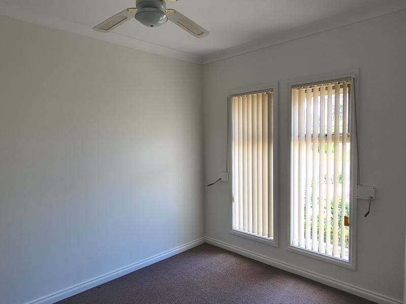 11 Frogmore Road, KIDMAN PARK — image 7
