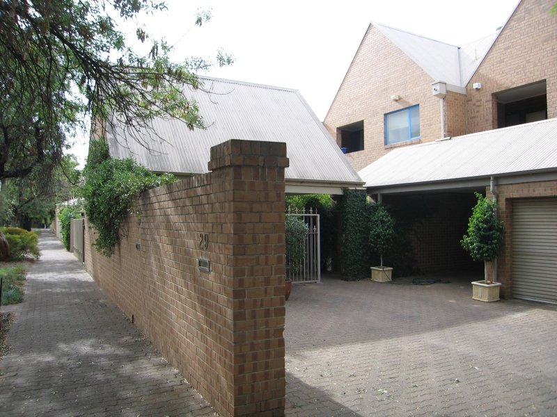 27 Tynte Street, NORTH ADELAIDE — image 16
