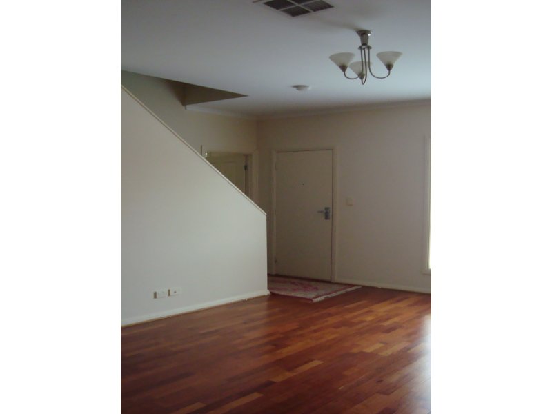 1A Hopkins, BROADVIEW — image 2