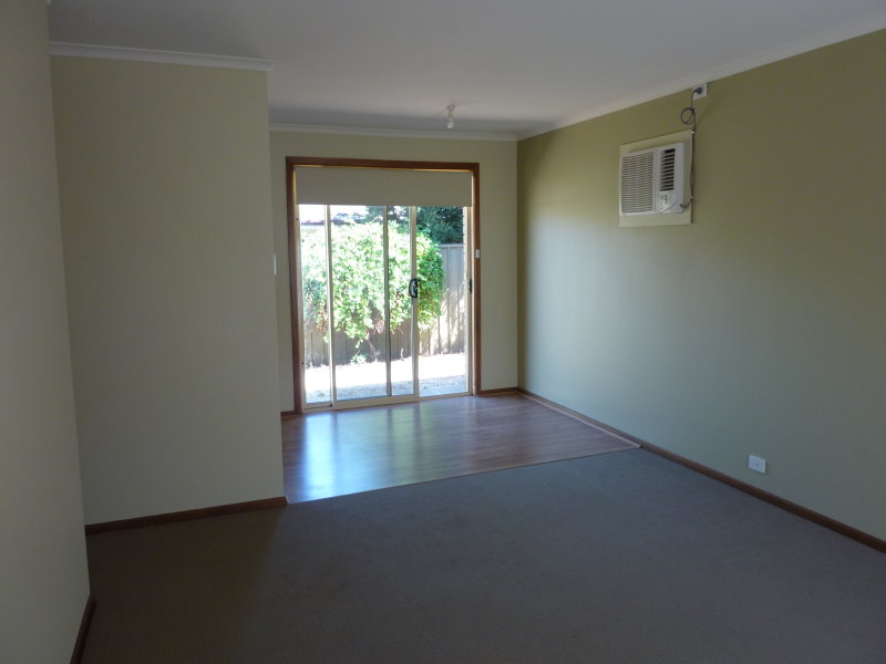 8/28-30 South Terrace, POORAKA — image 2