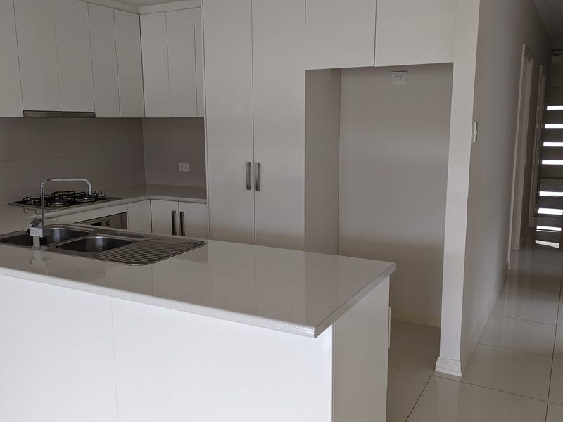 16A Edwards Avenue, PARK HOLME — image 6
