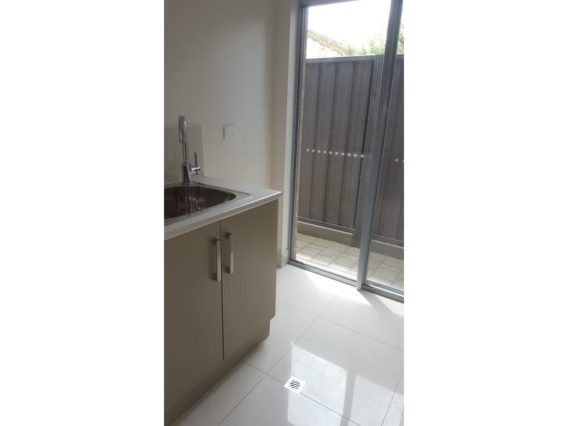 16A Edwards Avenue, PARK HOLME — image 11