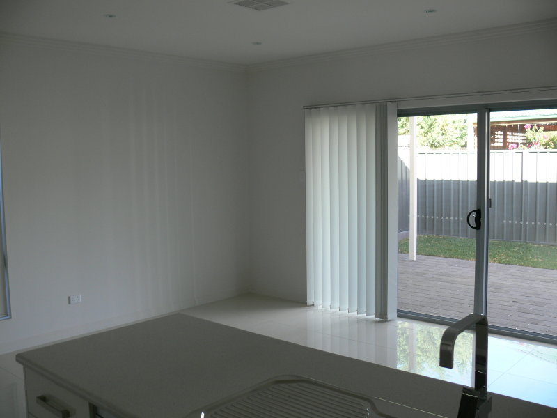 16 Edwards Street, PARK HOLME — image 3
