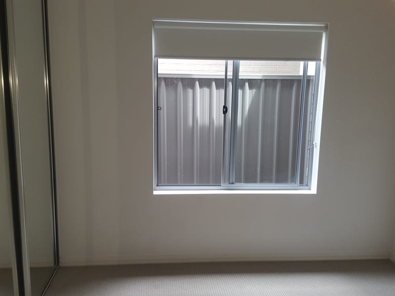 16 Edwards Street, PARK HOLME — image 6