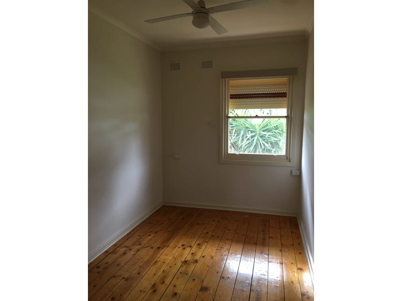61 Hunter Crescent, SALISBURY NORTH — image 6
