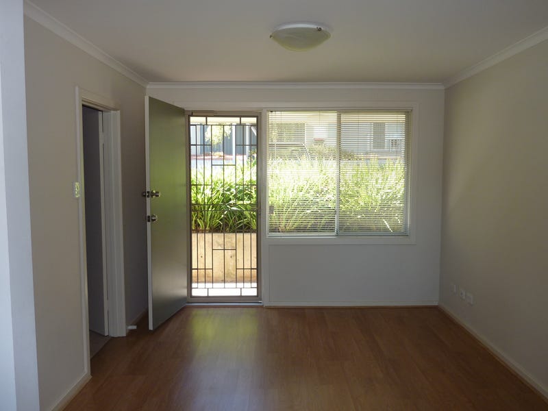 17/4 Beovich Road, INGLE FARM — image 2