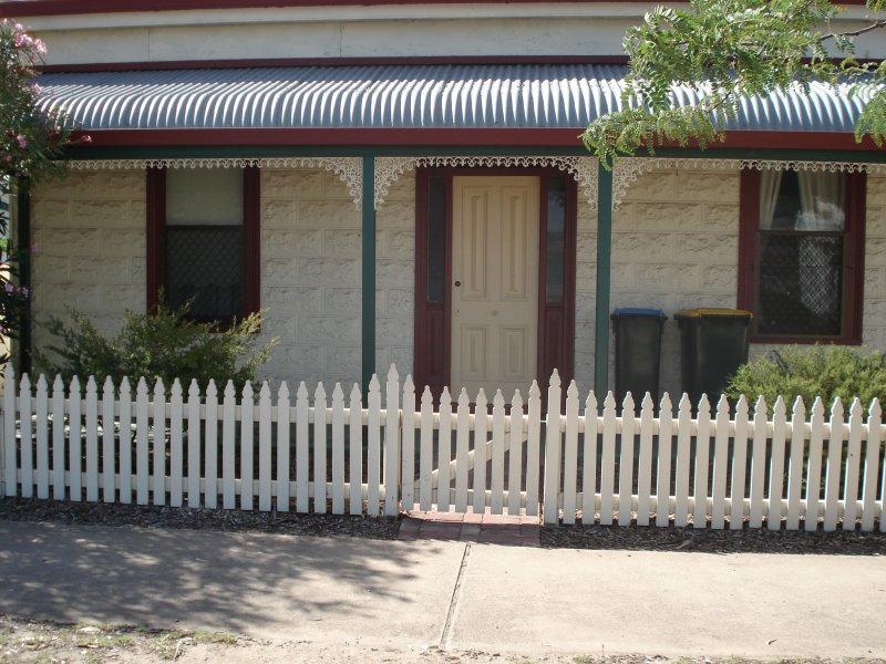 33 Rose Street, BIRKENHEAD — image 1