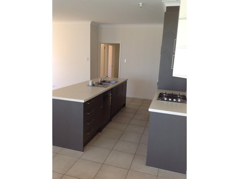 18 Judith Avenue, HOLDEN HILL — image 4