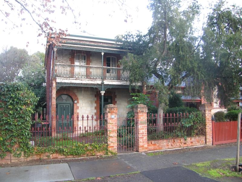 18 Torrens Street, COLLEGE PARK — image 4