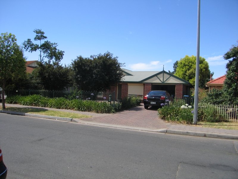 21 Dally Road, GILLES PLAINS — image 1