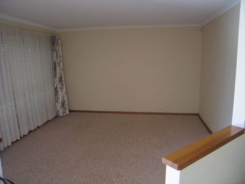 21 Dally Road, GILLES PLAINS — image 2