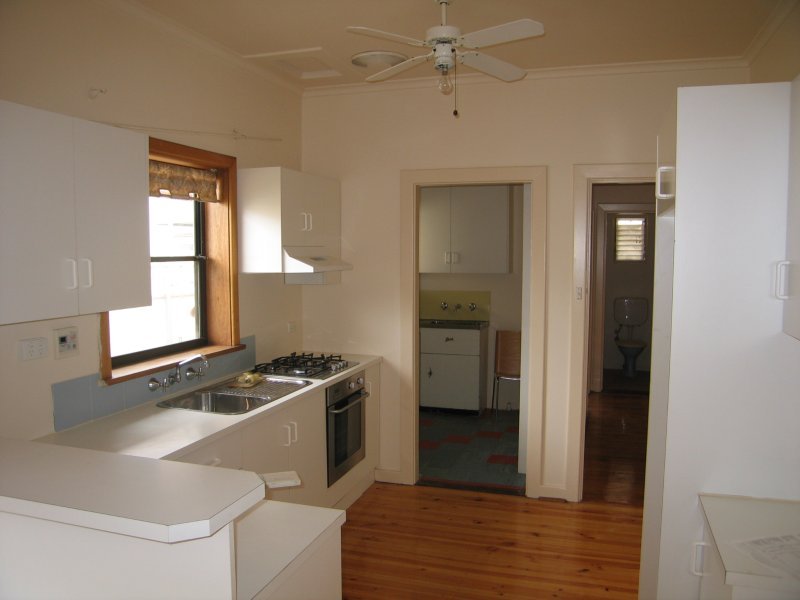 9 Ellis, MORPHETTVILLE — image 1