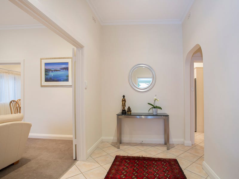 110 Fifth Avenue, ROYSTON PARK — image 3