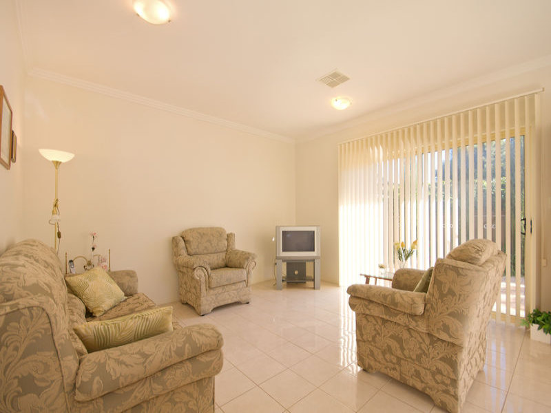 1B Lindley Avenue, WARRADALE — image 2