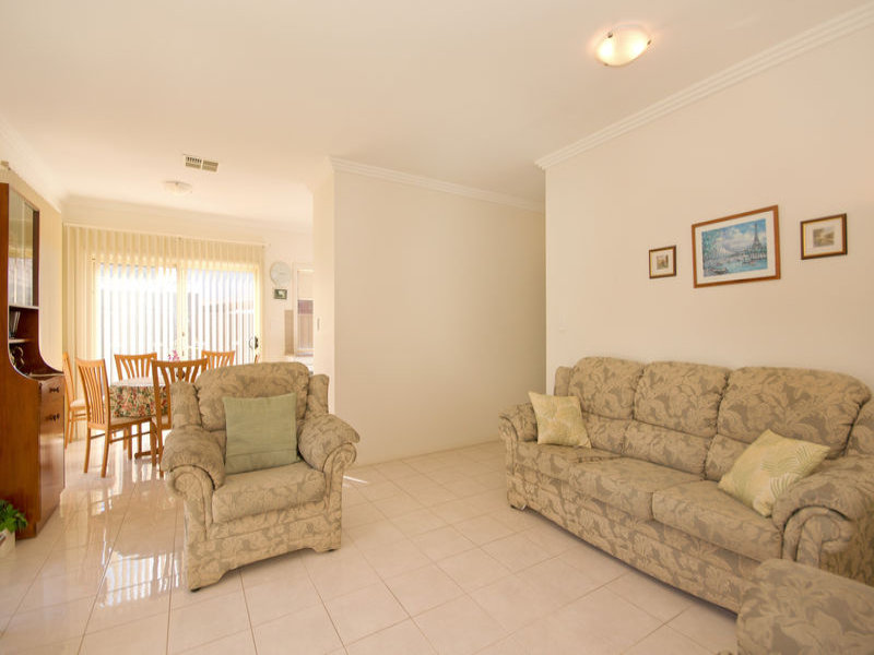 1B Lindley Avenue, WARRADALE — image 3
