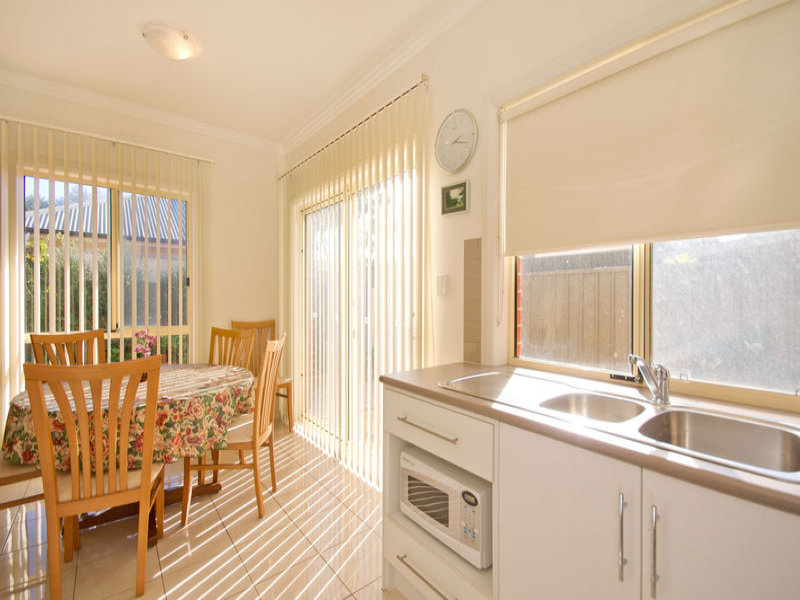 1B Lindley Avenue, WARRADALE — image 5