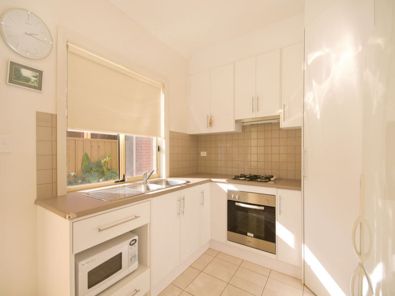 1B Lindley Avenue, WARRADALE — image 6