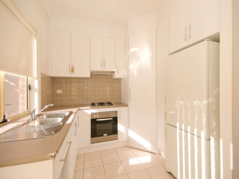1B Lindley Avenue, WARRADALE — image 7