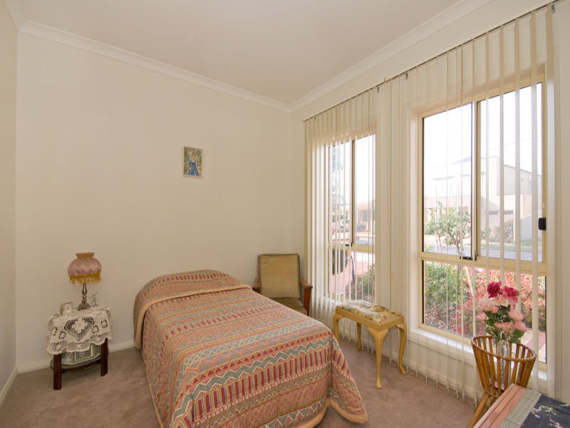 1B Lindley Avenue, WARRADALE — image 10