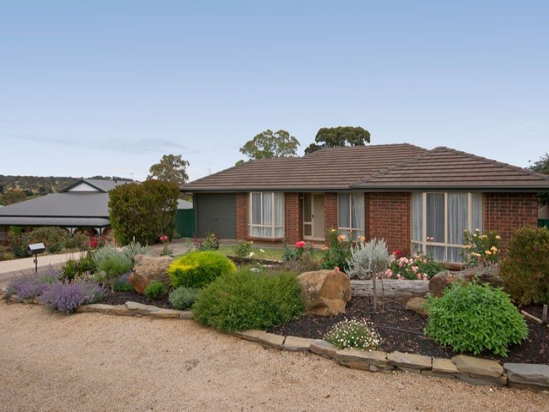 5 Bruce Close, MOUNT BARKER — image 1