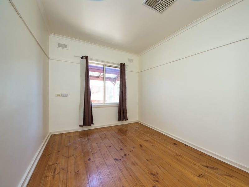 47 Woodyates Avenue, SALISBURY NORTH — image 8