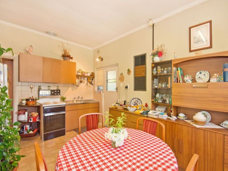 11 Selby Street, KURRALTA PARK — image 4