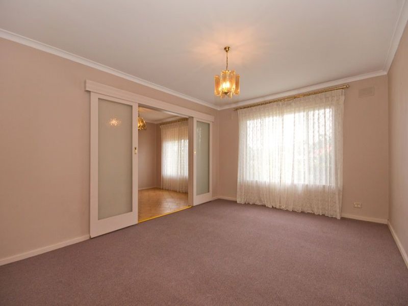 2 Devon Avenue, NEWTON — image 5