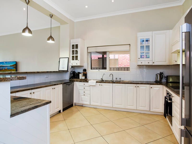 53 Halsbury Avenue, KINGSWOOD — image 12