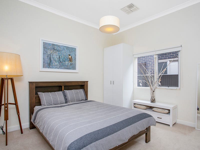 53 Halsbury Avenue, KINGSWOOD — image 17