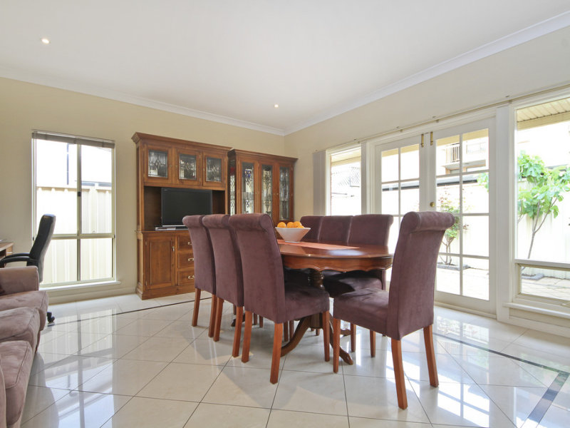 39 Waterloo Street, GLENELG — image 3