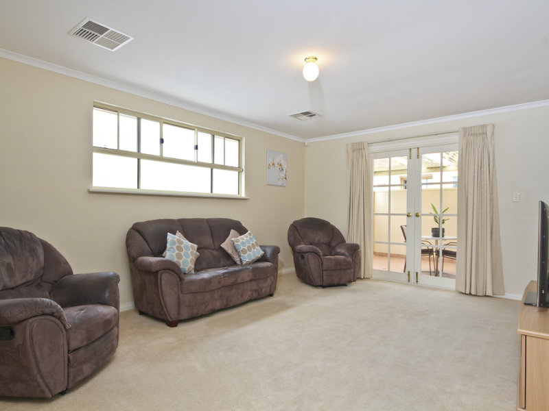 39 Waterloo Street, GLENELG — image 9