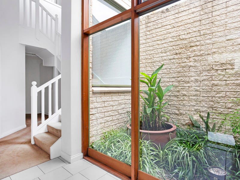 29B Katoomba Road, BEAUMONT — image 4