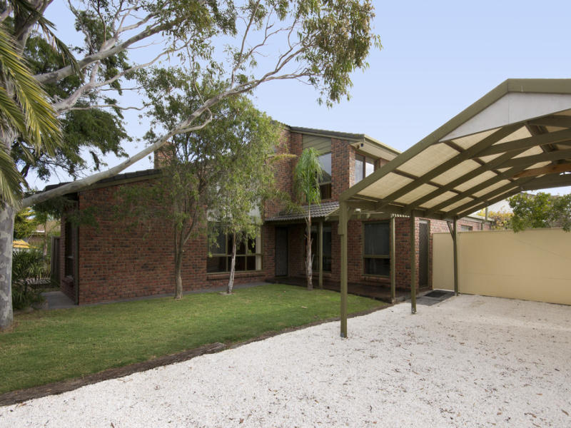 6 Gower Place, NORTH HAVEN — image 1