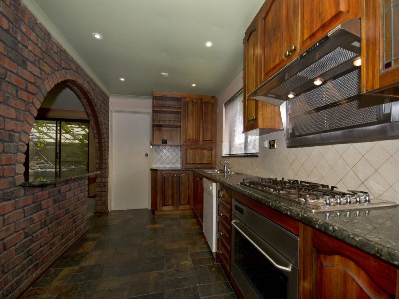 6 Gower Place, NORTH HAVEN — image 4