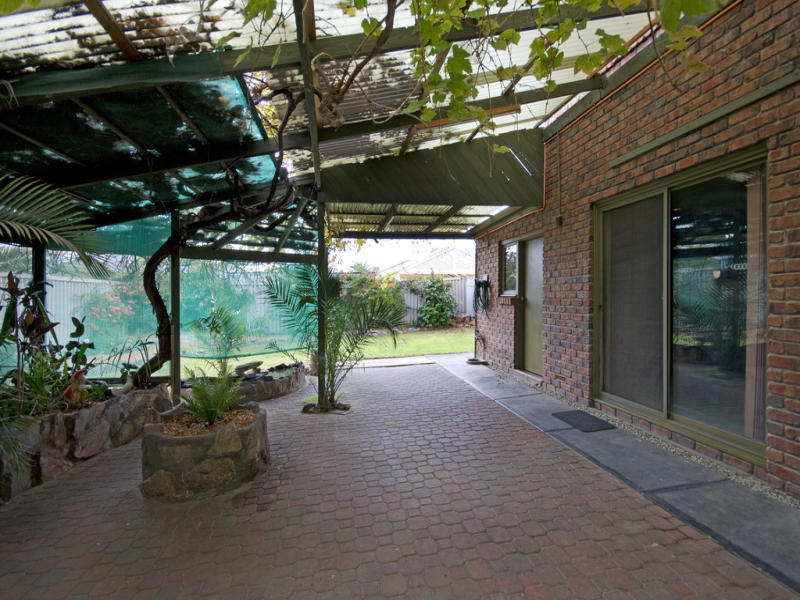 6 Gower Place, NORTH HAVEN — image 11