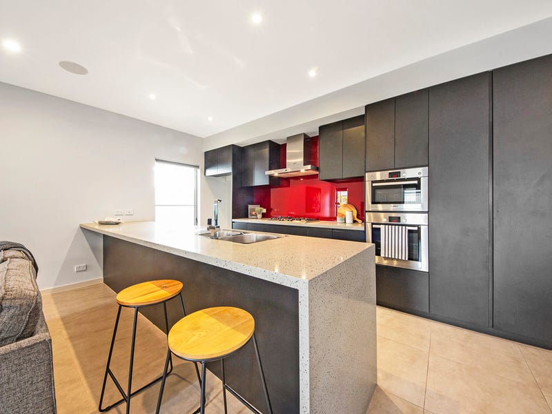 15B Radnor Avenue, ROSTREVOR — image 5