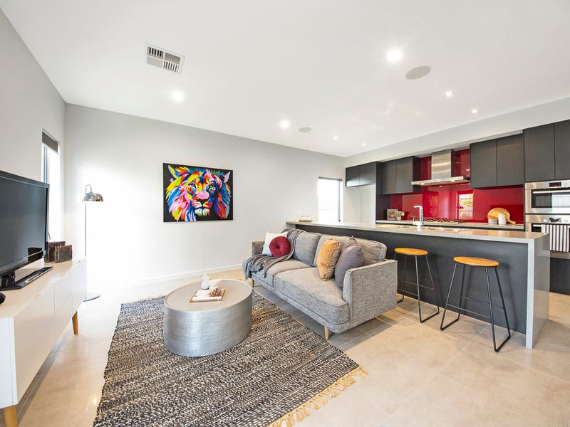 15B Radnor Avenue, ROSTREVOR — image 6