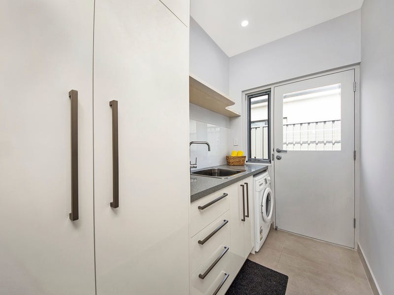 15B Radnor Avenue, ROSTREVOR — image 13
