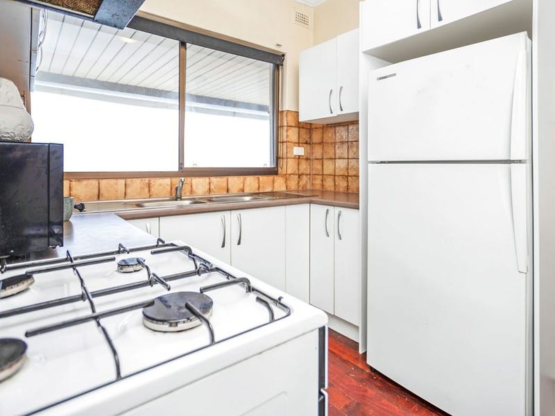 32 Tiparra Avenue, PARK HOLME — image 6
