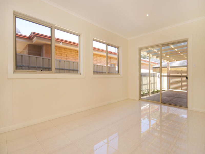20 Jury Avenue, ROSTREVOR — image 8