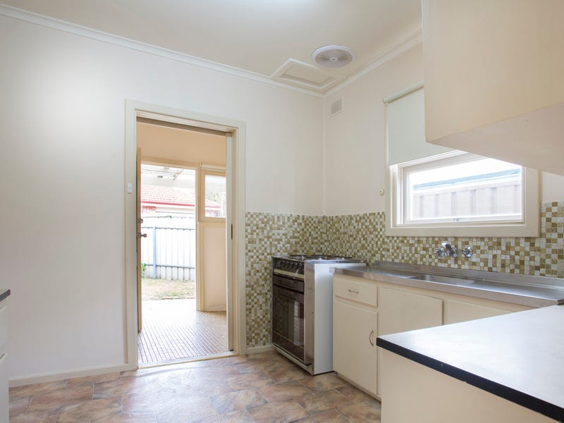 20 Orlando Avenue, HAMPSTEAD GARDENS — image 5