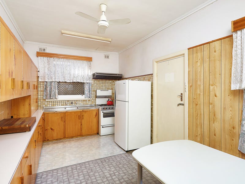 6 Sycamore Terrace, CAMPBELLTOWN — image 4